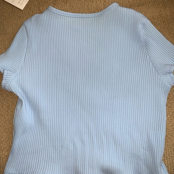 ᗷᒪᑌE ᖇIᗷᗷEᗪ ᑕᖇOᑭ TOᑭ - Picture 3 of 3